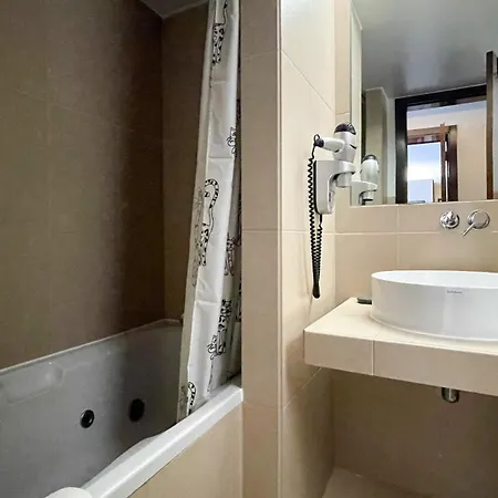 Herdade Dos Salgados, T1-10a-2d-vista Piscina, Apartament *